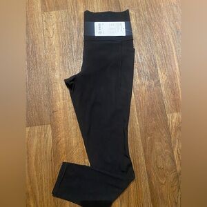 New! Athleta Salutation Stash Black Tight- Medium